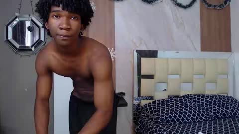 Snapshot of negga_cum chatting on 01/15/26, 01:59 NEGGA online show from 01/15/26, 01:59