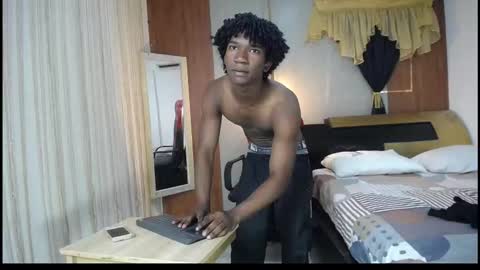 Snapshot of negga_cum chatting on 02/05/26, 03:27 NEGGA online show from 02/05/26, 03:27
