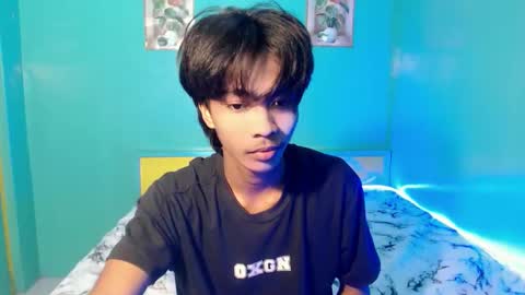 neil_asian69 online show from 04/15/26, 06:31
