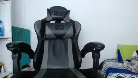 neitan___ online show from 04/27/26, 12:52