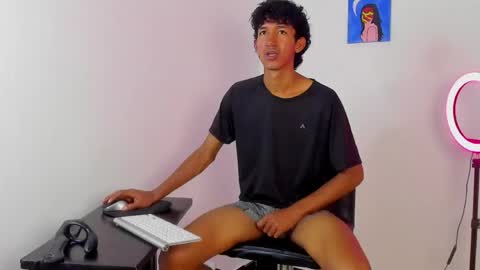 Snapshot of neitan_miller chatting on 05/14/26, 06:53 neitan online show from 05/14/26, 06:53