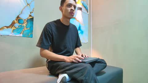 NEITHAN online show from 10/20/25, 04:18