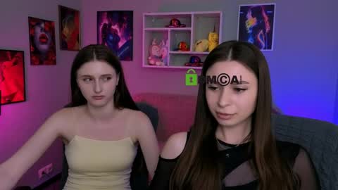Snapshot of nekky_mouse chatting on 05/22/26, 09:37 Meow online show from 05/22/26, 09:37