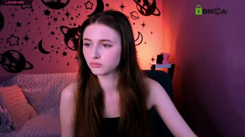 Snapshot of nekky_mouse chatting on 06/04/26, 09:15 Meow online show from 06/04/26, 09:15