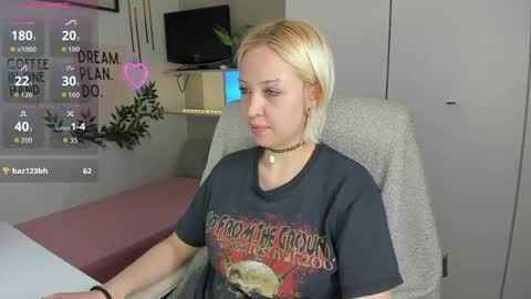 Kate online show from 04/28/26, 08:36