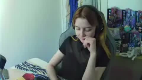 lily online show from 06/24/26, 10:25