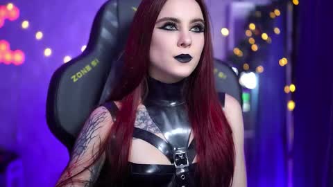    online show from 12/05/25, 06:26