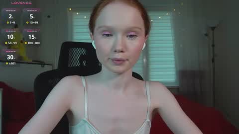 Snapshot of nellie_baby chatting on 08/01/26, 02:38 Nellie online show from 08/01/26, 02:38