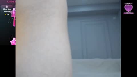Snapshot of nellybreeze chatting on 12/14/24, 03:29 Nelly online show from 12/14/24, 03:29