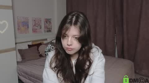 Snapshot of nellysunrise_1 chatting on 09/14/25, 11:04 nellysunrise_1 online show from 09/14/25, 11:04