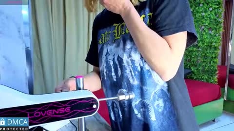 Salome Nena cupcake online show from 02/02/26, 10:58