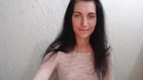 Nensy online show from 10/03/25, 07:55