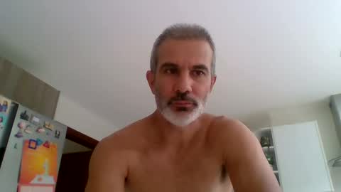 Snapshot of neodent chatting on 11/11/25, 04:40 neodent online show from 11/11/25, 04:40