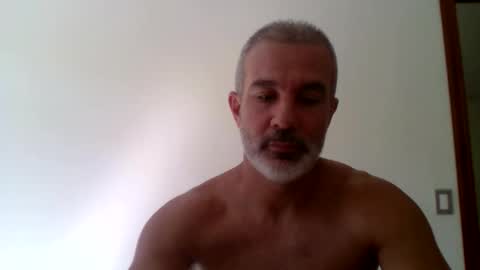 Snapshot of neodent chatting on 02/16/26, 03:30 neodent online show from 02/16/26, 03:30