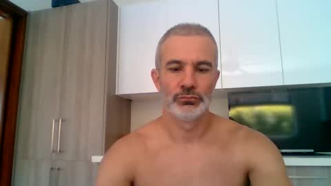 Snapshot of neodent chatting on 03/15/26, 04:35 neodent online show from 03/15/26, 04:35