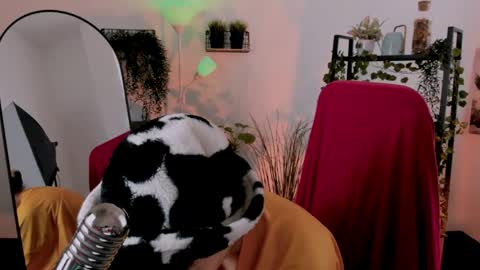 Neo Geisha online show from 04/24/26, 08:28