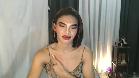 neomi online show from 01/13/26, 06:35