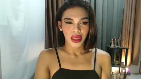 neomi online show from 03/23/26, 07:07