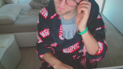 Snapshot of nerchia_89 chatting on 02/05/25, 03:31 Nerchia89 online show from 02/05/25, 03:31