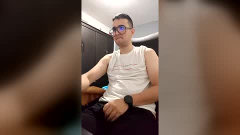 MrBull online show from 08/06/26, 03:41