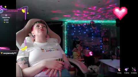 Snapshot of nerdy_squirty chatting on 05/28/26, 03:48 NerdySquirty online show from 05/28/26, 03:48