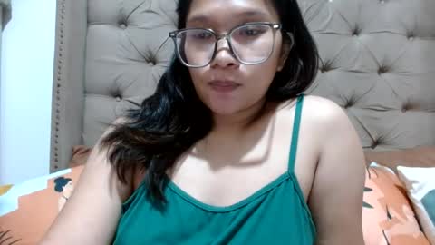 Snapshot of nerdypinaypie chatting on 07/20/26, 06:38 nerdypinaypie online show from 07/20/26, 06:38