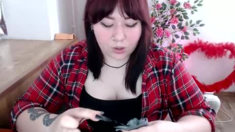 nereia online show from 05/27/26, 05:32