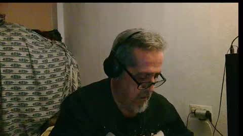 neron401 online show from 11/19/25, 01:16