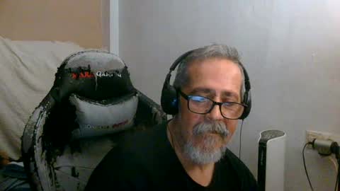 Snapshot of neron401 chatting on 07/11/26, 02:14 neron401 online show from 07/11/26, 02:14
