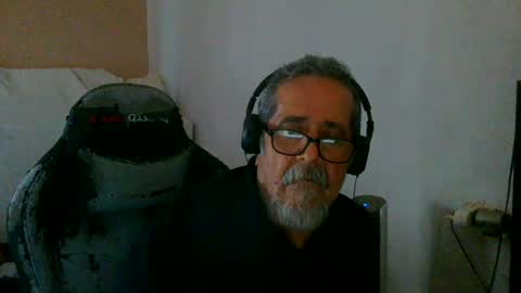 Snapshot of neron401 chatting on 08/01/26, 03:11 neron401 online show from 08/01/26, 03:11