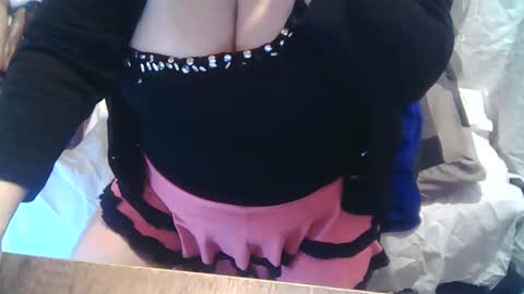 neslihan online show from 12/28/24, 08:05