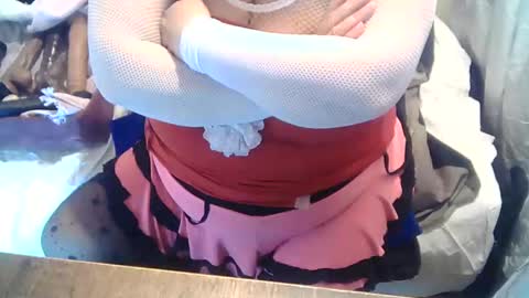 neslihan online show from 12/28/24, 11:09