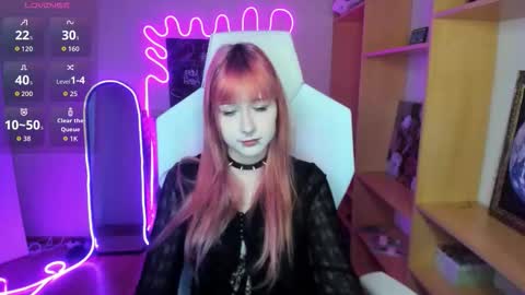 Snapshot of nessadarkk chatting on 10/04/25, 01:58 Amami online show from 10/04/25, 01:58