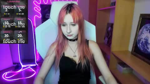 Snapshot of nessadarkk chatting on 10/09/25, 01:58 Amami online show from 10/09/25, 01:58