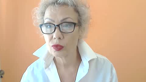 NessyJenixs online show from 09/20/25, 07:20