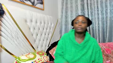 netfux_and_chill online show from 12/18/25, 07:25