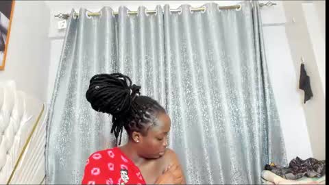 Snapshot of netfux_and_chill chatting on 06/11/26, 11:30 netfux_and_chill online show from 06/11/26, 11:30
