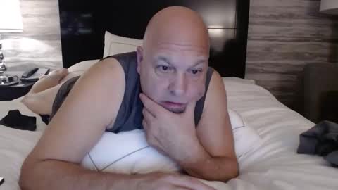 nethggoes85 online show from 12/18/25, 03:56