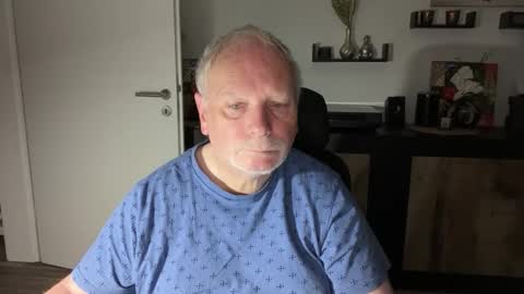 nettermann1968 online show from 10/23/25, 04:34