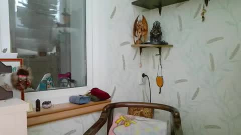 Nettie Allie online show from 12/01/25, 12:21