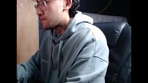 neuttron online show from 01/08/26, 02:36