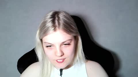 never_enoughh online show from 06/12/26, 03:44