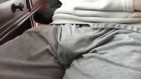 nevrsaynevr2000 online show from 09/16/25, 12:28