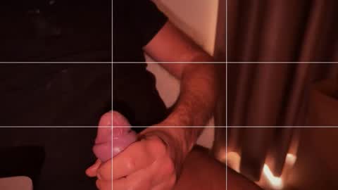 Snapshot of new25cam chatting on 01/19/26, 11:36 new25cam online show from 01/19/26, 11:36