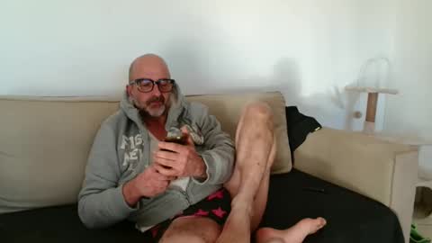 simi online show from 11/29/25, 01:47