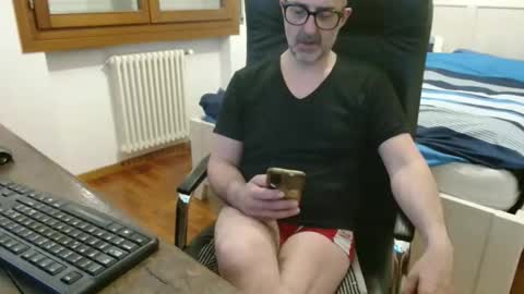 simi online show from 04/06/26, 04:46