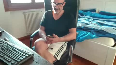 simi online show from 04/06/26, 04:52