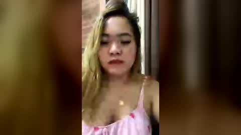 Snapshot of newasiangirl4u chatting on 06/17/26, 09:23 newasiangirl4u online show from 06/17/26, 09:23