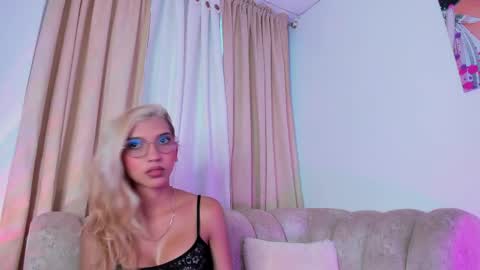 ximena online show from 02/23/25, 11:14