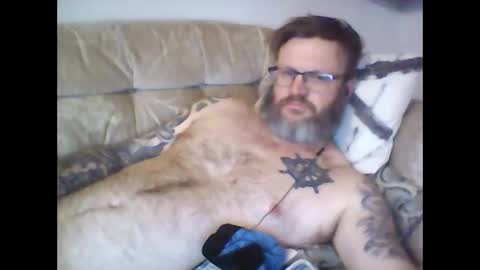 Snapshot of newbreed666 chatting on 01/09/25, 02:11 NEWBREED666 online show from 01/09/25, 02:11